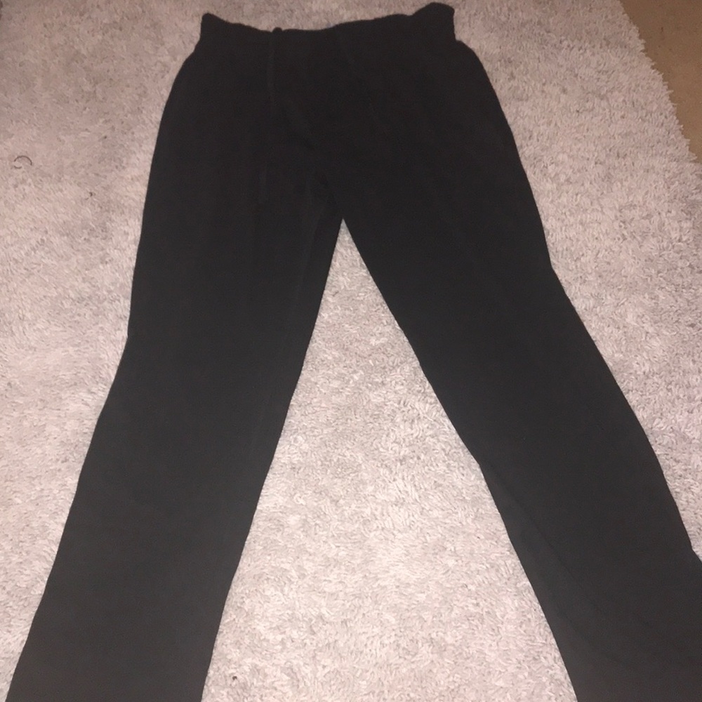 Monica Pant Black